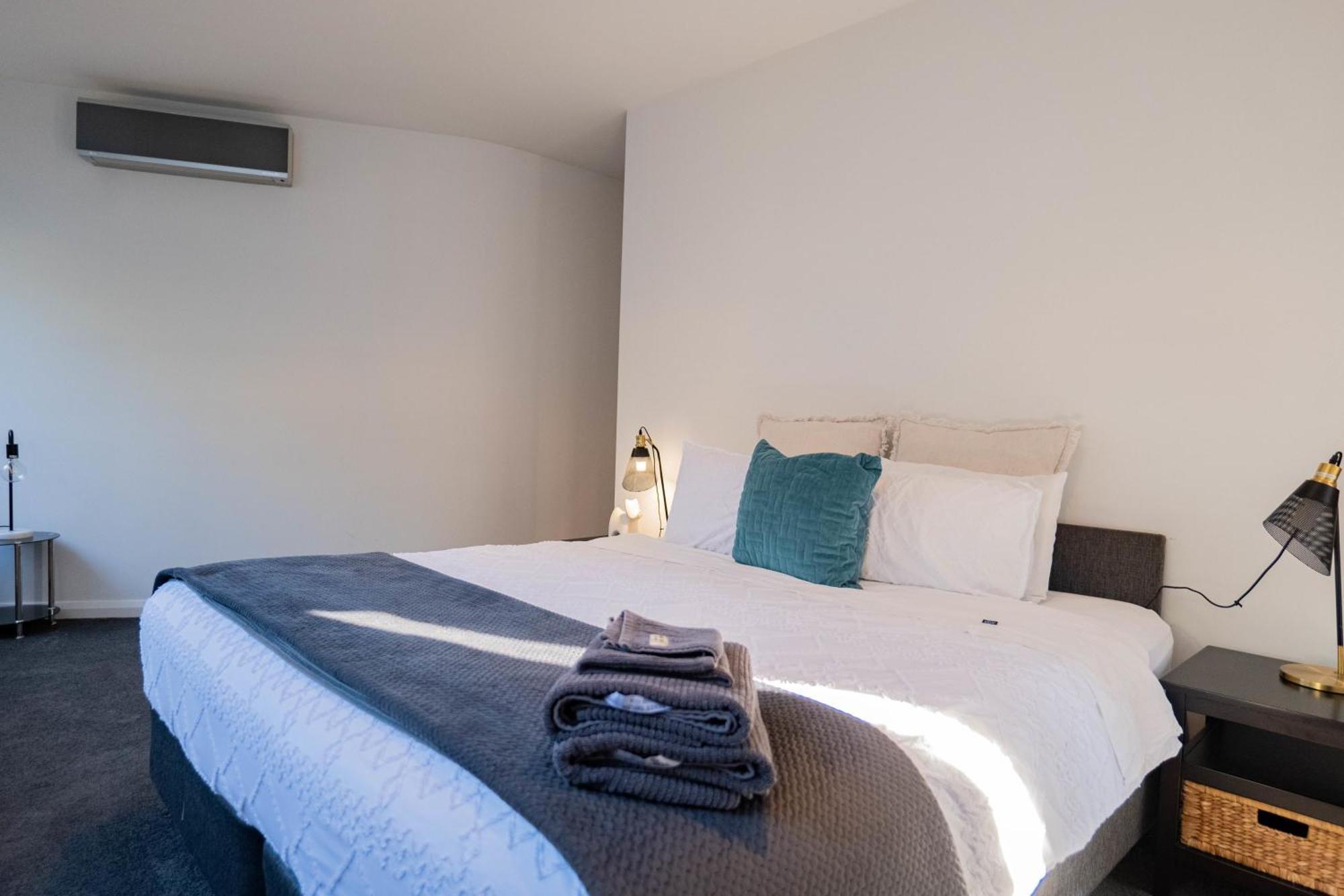 Large Executive 3 Bedroom Yarralumla Bagian luar foto