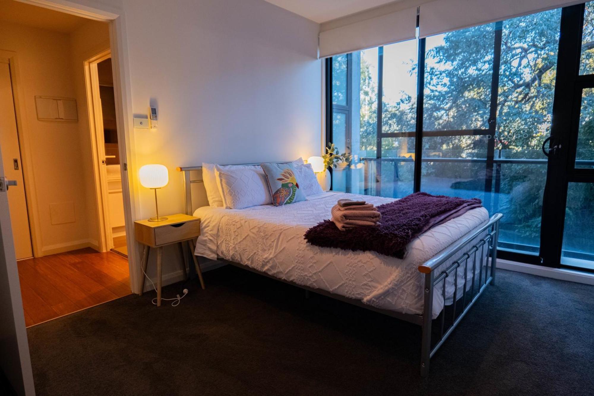 Large Executive 3 Bedroom Yarralumla Bagian luar foto